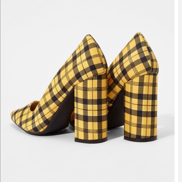 Shoes - Yellow checker heels